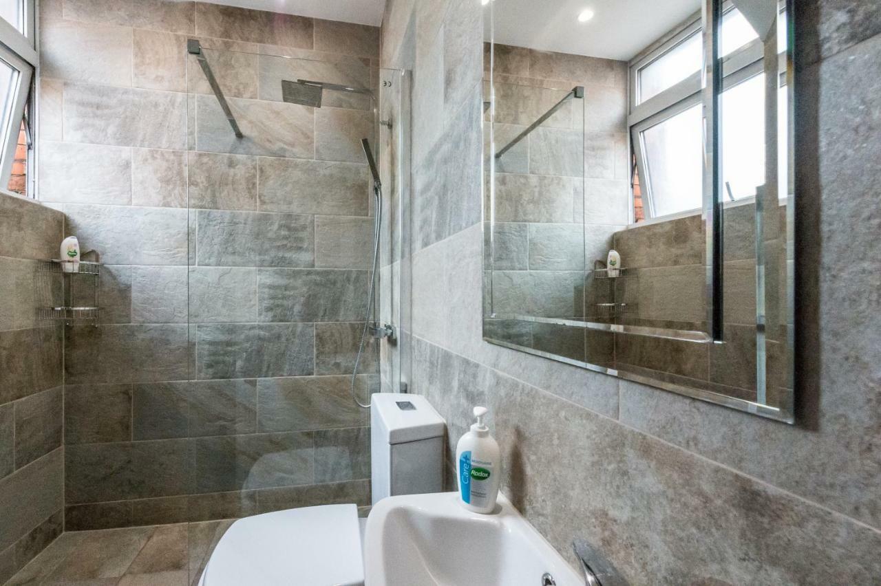 Stylish Apartment,12 Minutes From Oxford Street,Central London,Ac,Wifi! Dış mekan fotoğraf